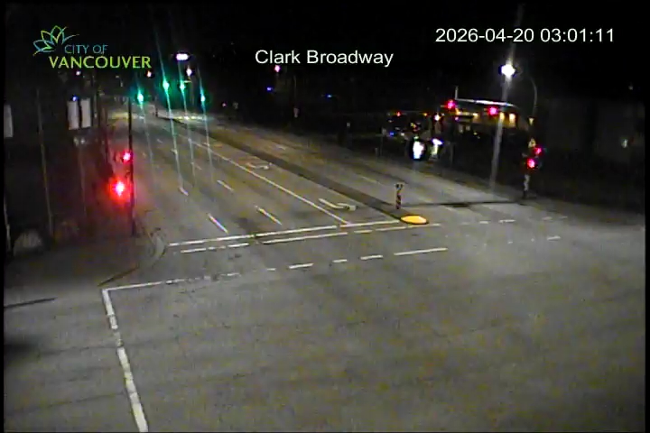 Clark Dr & E Broadway - S