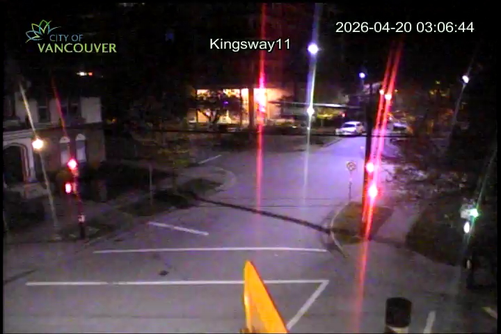 Kingsway & E 11th Ave - W