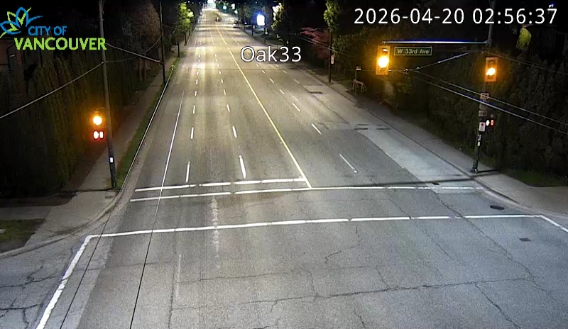 Oak St & W 33rd Ave - N