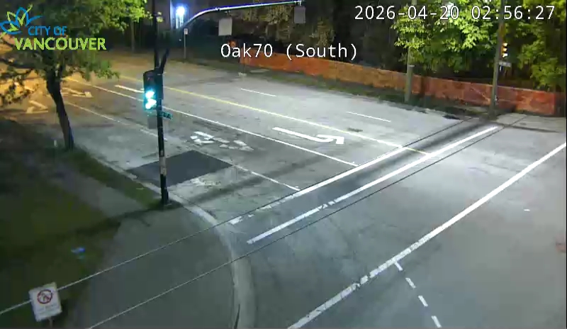 Oak St & W 70th Ave - W